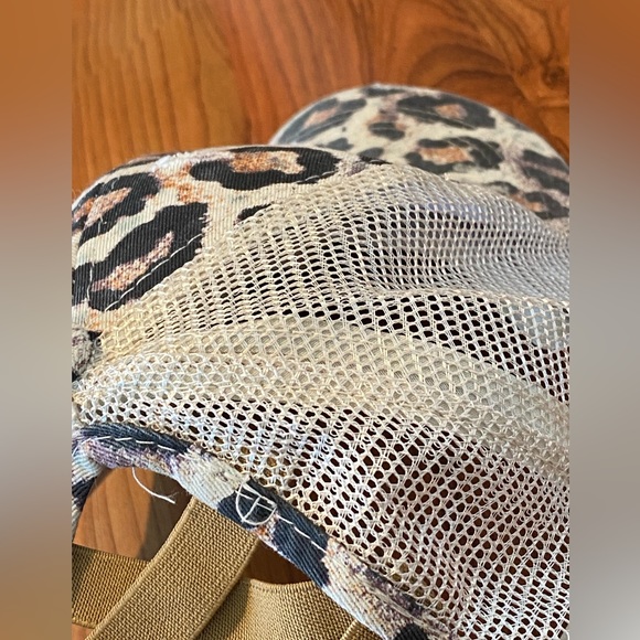 Leopard Print Ponytail Hat - Picture 6 of 6